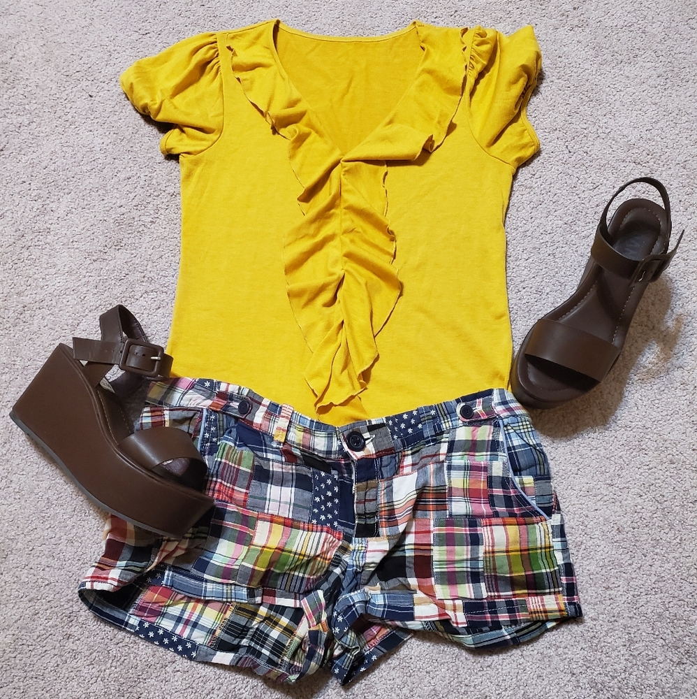 Flowy Golden V-Neck Spring/Summer Top